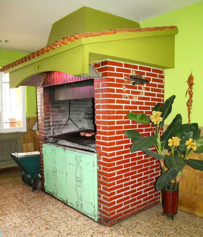 Hostal Asturias Харилья Экстерьер фото